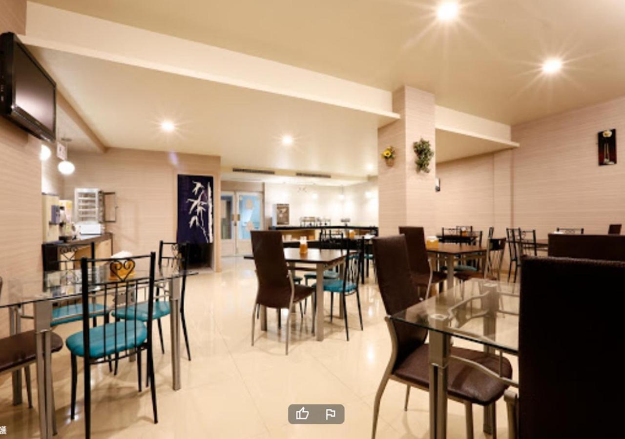 Hua Xiang Motel - Arena Kaohsiung Zewnętrze zdjęcie