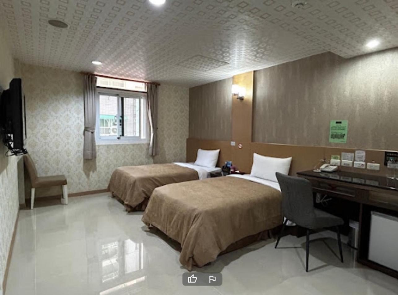 Hua Xiang Motel - Arena Kaohsiung Zewnętrze zdjęcie