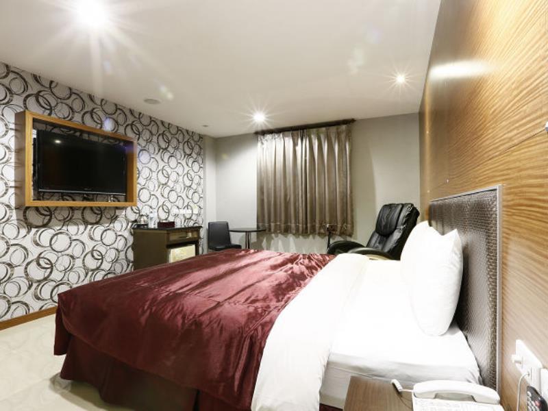 Hua Xiang Motel - Arena Kaohsiung Zewnętrze zdjęcie