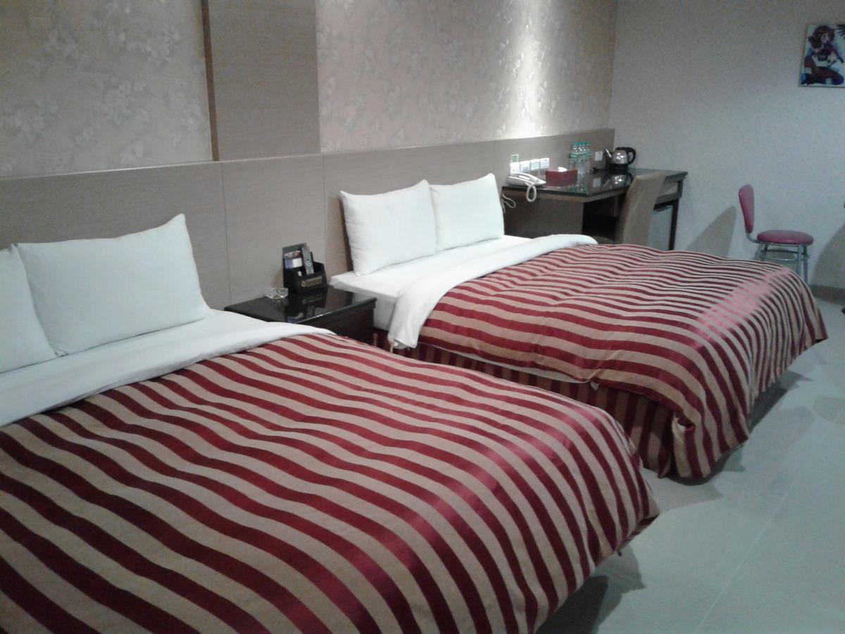 Hua Xiang Motel - Arena Kaohsiung Zewnętrze zdjęcie